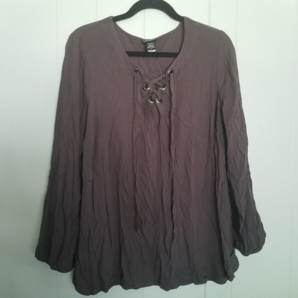 TORRID size 2 tie front grey blouse